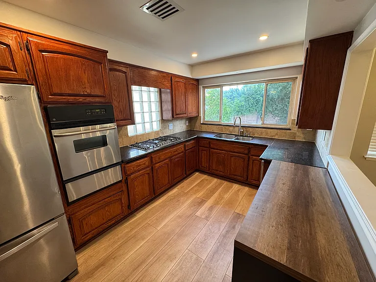 8606 Casaba Ave — Photo 22