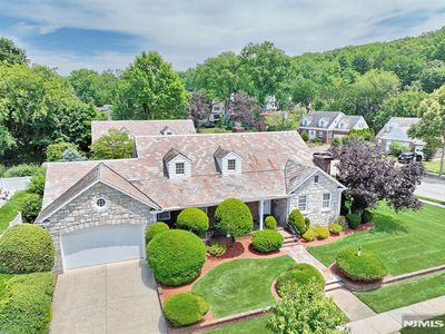 353 Oakdene Ave, Leonia, NJ, 07605