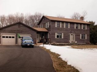 8 Gore Ave, Hatfield, MA 01038