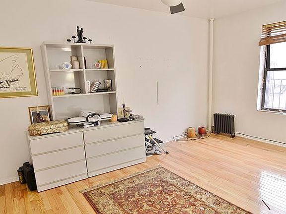 4th image of 573 Isham St APT 26