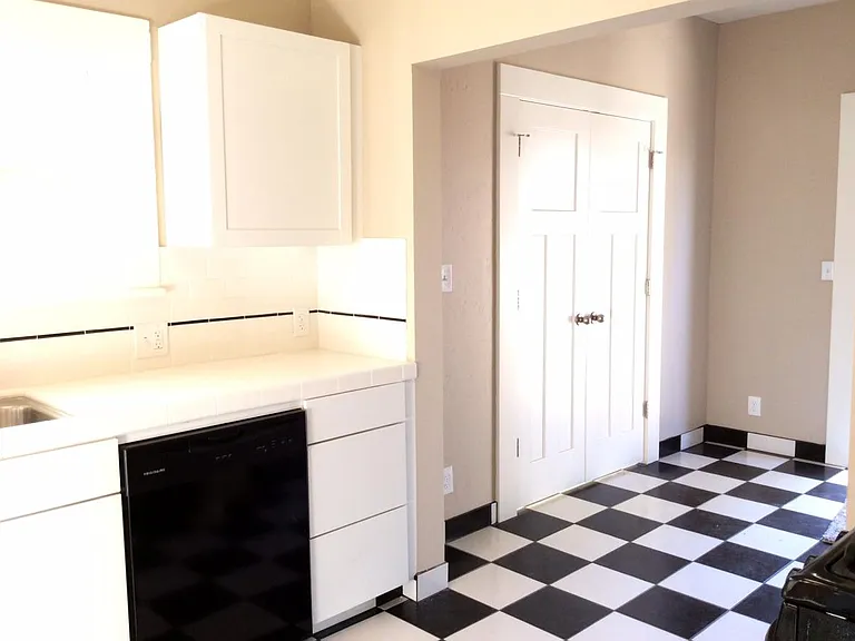 Kitchen/Mud Room, laundry room doors