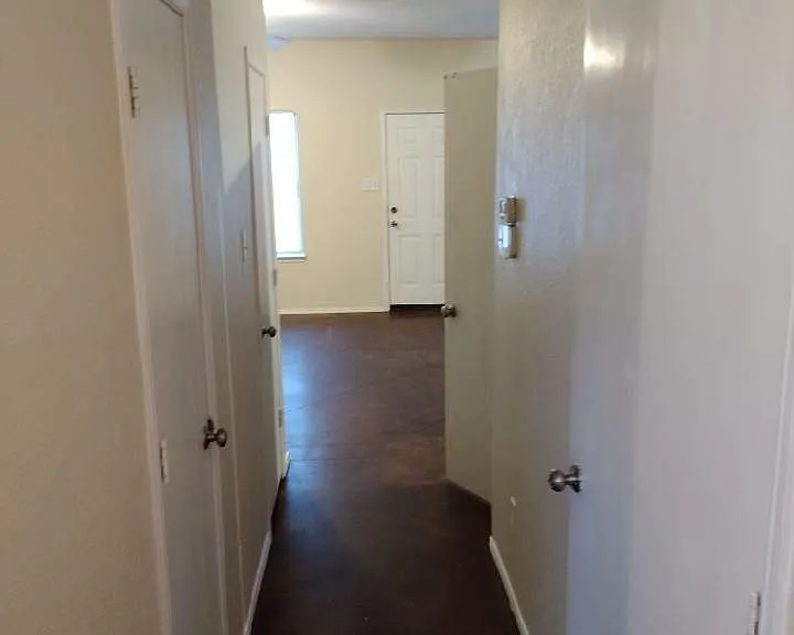 2343 Aldergate Dr — Photo 4