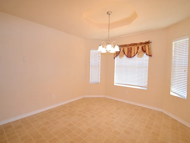 2408 Ryan Dr — Photo 10