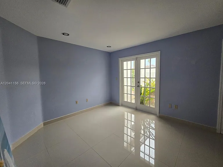 15630 SW 46th Ter — Photo 32