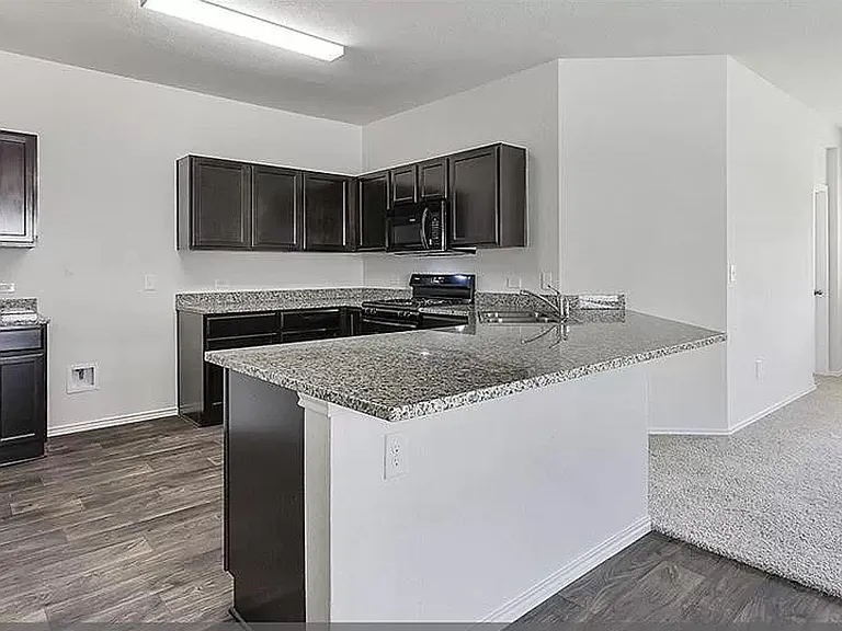 15002 Kent Justin Dr — Photo 4