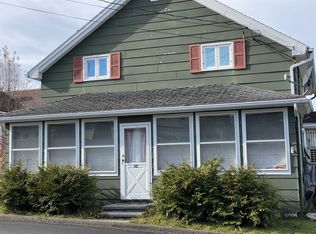 141 14th Ave, Madawaska, ME 04756