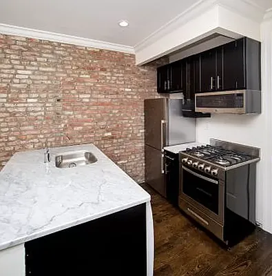 Rented by Avenues Real Estate | media 10