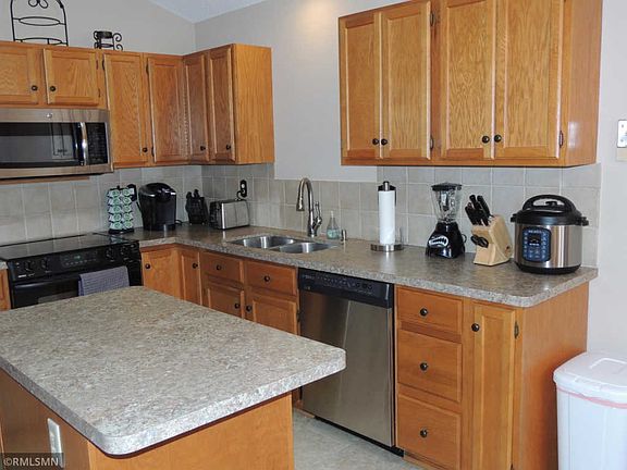 5th image of 13500 Parkwood Dr