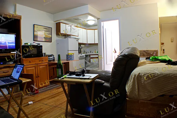 Rented by Luxor Homes & Investment Realty | media 18