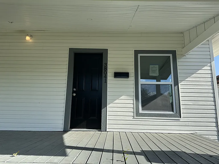 38041 Church Ave — Photo 2