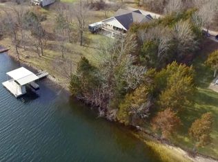 211 W Lakeview Dr, De Soto, MO 63020