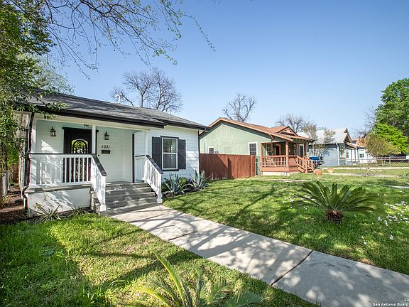 2nd image of 1031 W ELSMERE PL