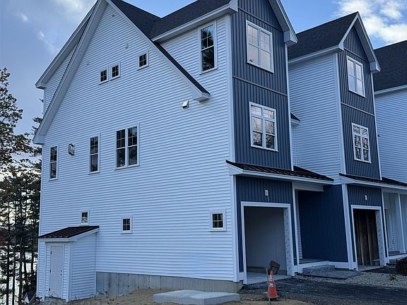 4th image of 60 White Oaks Road #11