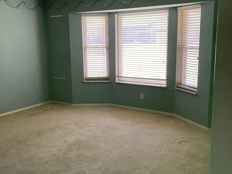 3124 Tudor Rd — Photo 4