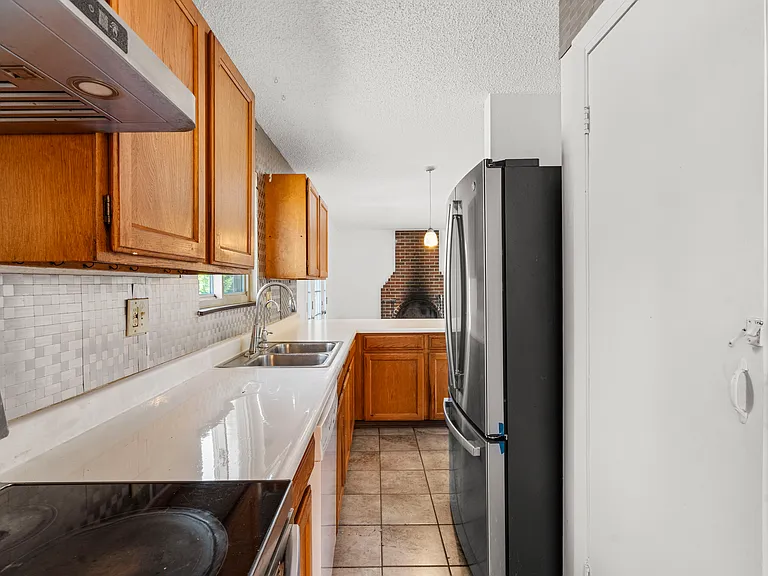 5916 Wolf Creek Pl — Photo 10