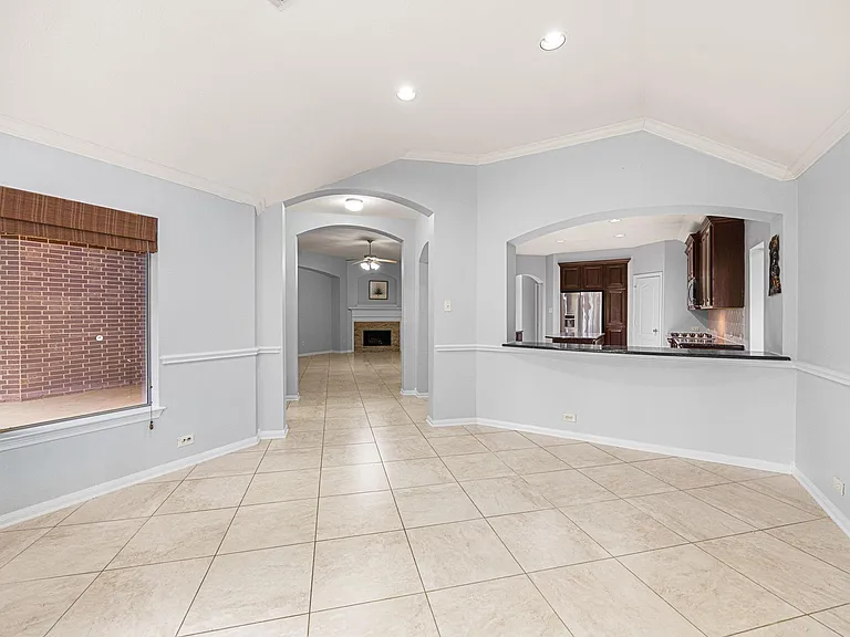 802 Floriencia St — Photo 20