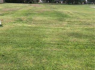 319 Lac Cypriere Dr, Luling, LA 70070