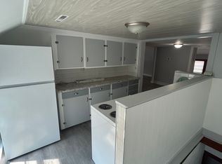 332 N State St, Geneseo, IL 61254