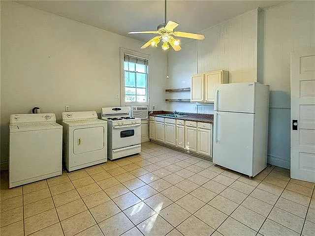 4427 Laurel St #1/2 — Photo 10