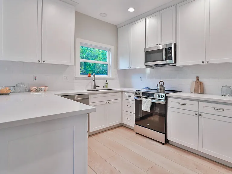 8257 Lake Forest Dr — Photo 13