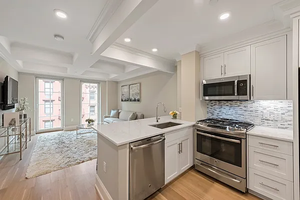 Rented by Nest Seekers International | media 9