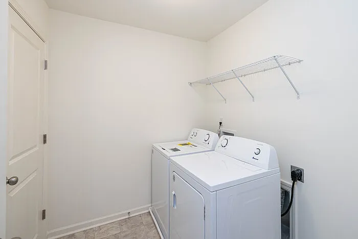 105 Luna Ln — Photo 19