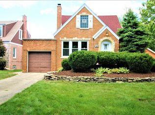 162 Northgate Rd, Riverside, IL 60546