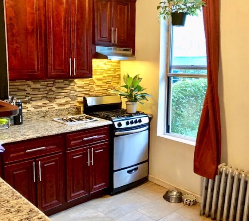 1st image of 6105 Catalpa Ave