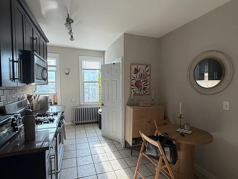 532 Adams St #3A — Photo 10