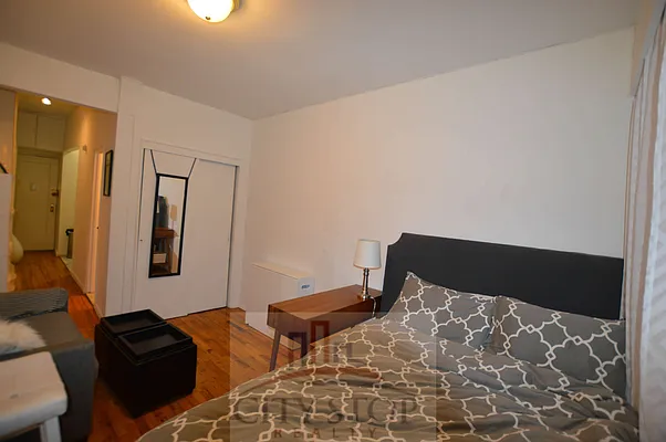 Rented by City Stop Realty | media 60