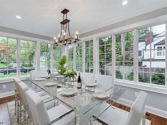 4th image of 44 Great Oak Dr