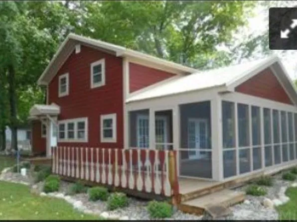 9320 E 430th Rd S, Wolcottville, IN 46795
