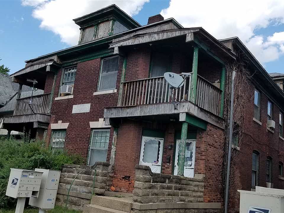 1st image of 416 S 5th St