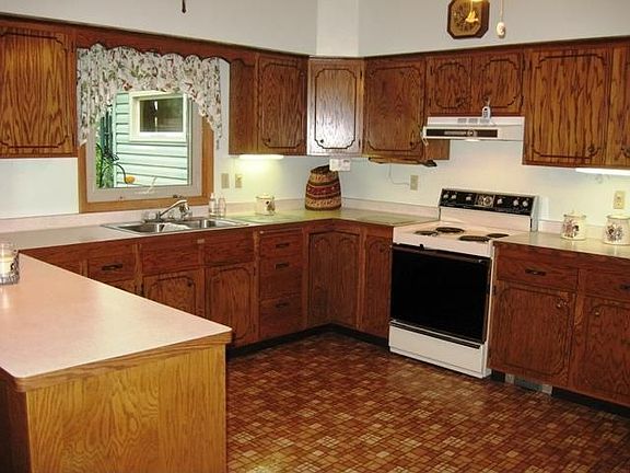 Large farm-style kitchen
