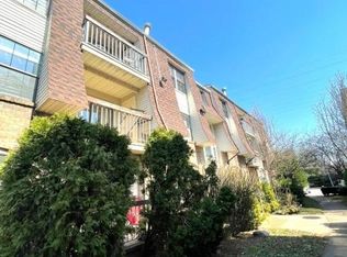 1007 Hidden Village Dr, Perth Amboy, NJ 08861