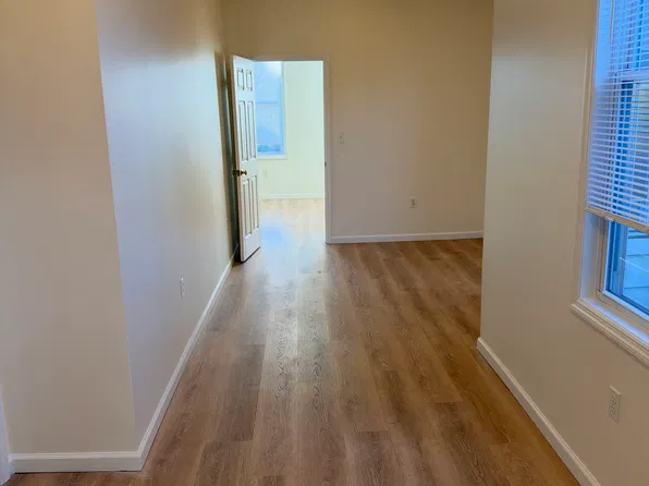 14 Mount Carmel Pl APT 3, Poughkeepsie, NY 12601