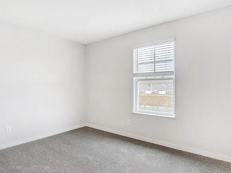 1493 Jarry Ave — Photo 12