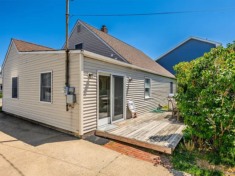 68 Crescent Ln — Photo 41