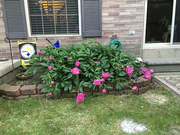 4th image of 3041 High Pointe Ridge Rd