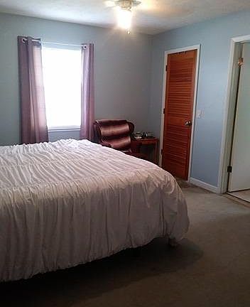 5th image of 522 SW Jeanne Ave