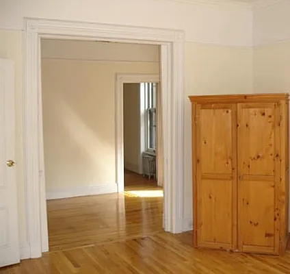 Rented by Ronda Savoy Realty | media 15