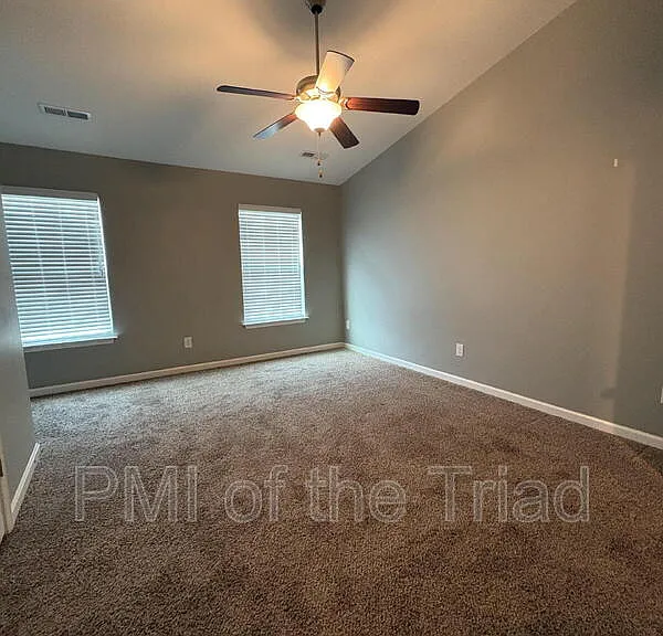 5327 Farm House Trl — Photo 8