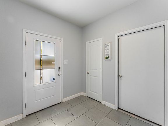 4th image of 829 Margay Loop