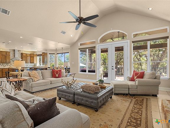 3rd image of 5545 Cliff Estates Rd
