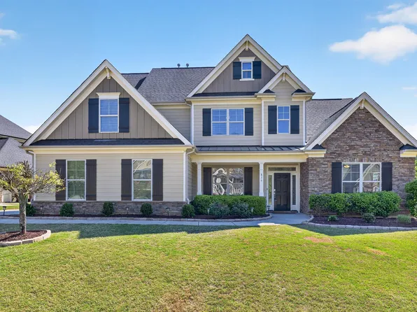 836 Boone Ridge Ln, Cary, NC 27519