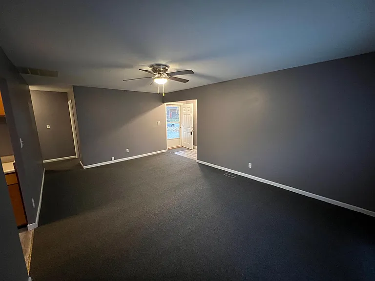 2418 Sheridan Dr — Photo 16