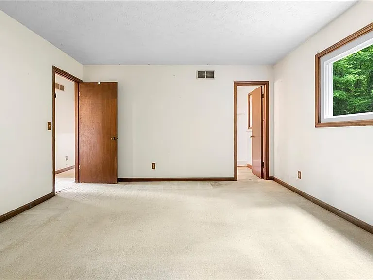 3260 Creek Hollow Dr — Photo 7