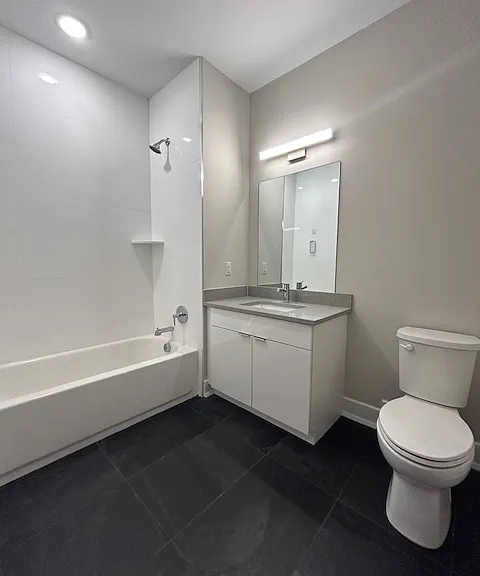 42 Spring St #305 — Photo 8