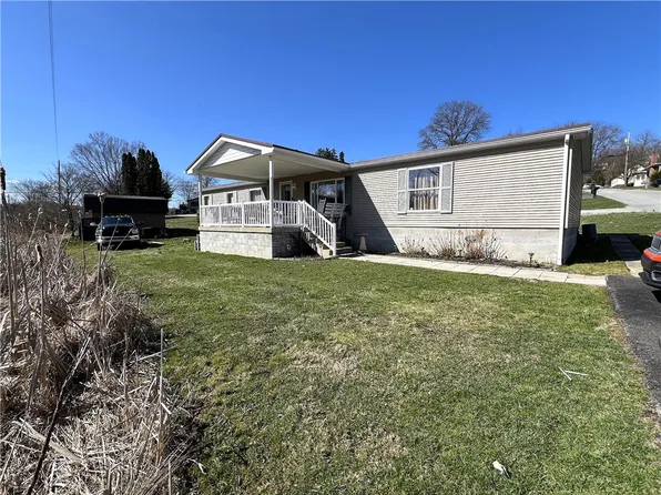 320 Morningside Dr, Latrobe, PA 15650