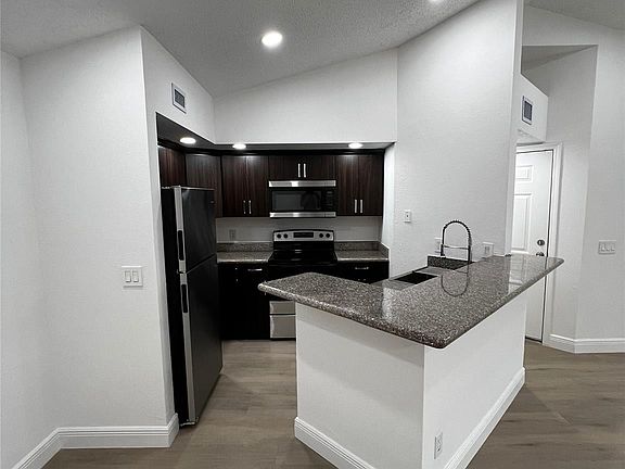 2nd image of 12870 Vista Isles Drive #523